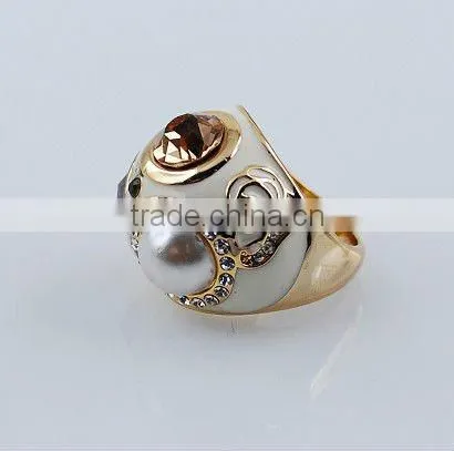Imitation rhinestone ring