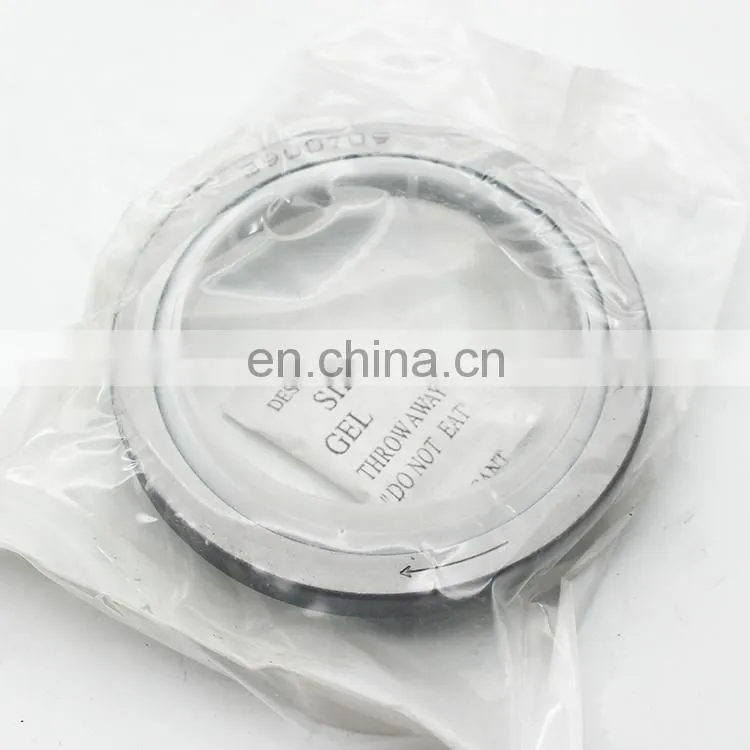 Good Price Engine Spare Parts for 6BT Oil Seal of Crankshaft 3804899