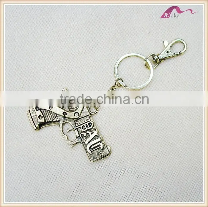 Promotional Metal Gun Keychain For Dubai Decorations