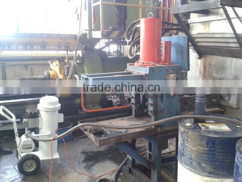 Small volume oil filtration system for engineering machinery