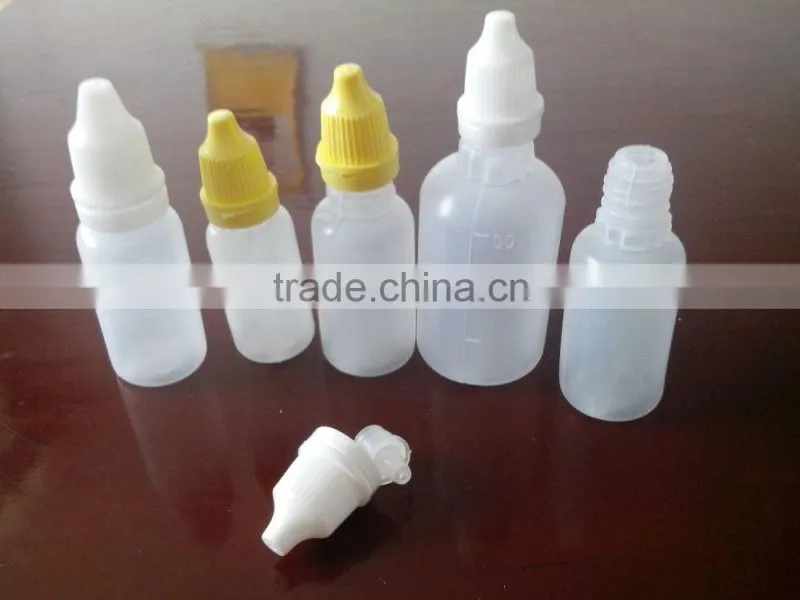 High speed multifunctional cap screwing machine