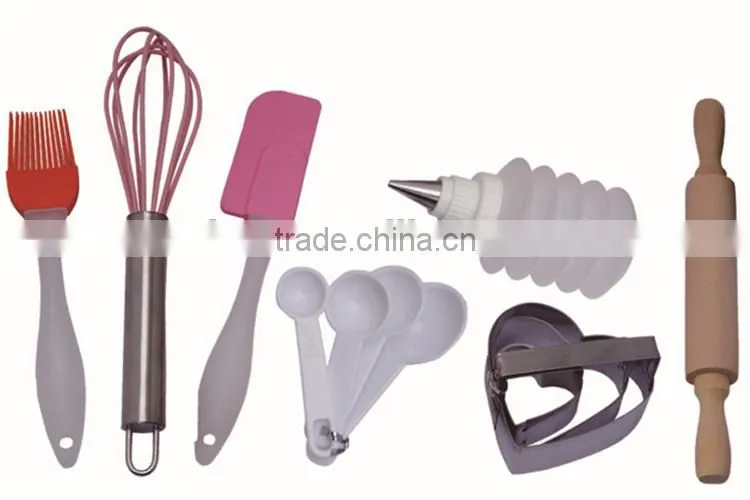 Cake decorating tips tools