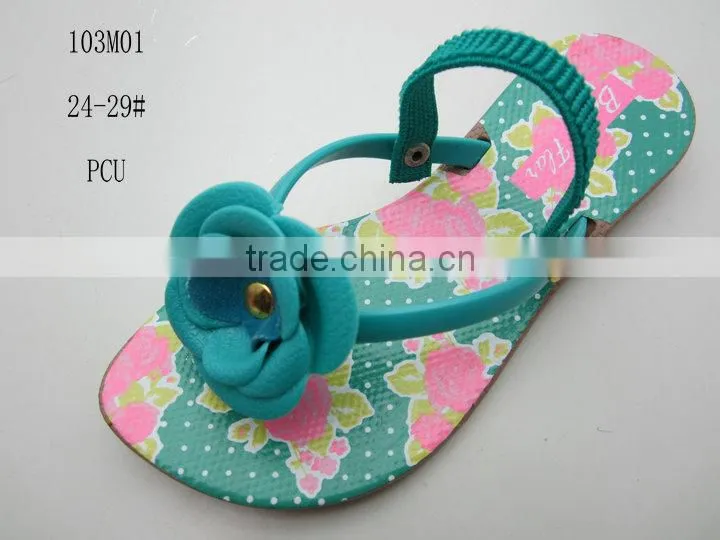 2014 Hot Selling and Fashion PCU Kids Flipflops with Various Colors