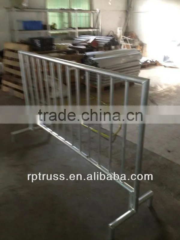 Manufacturer of aluminum crash barrier