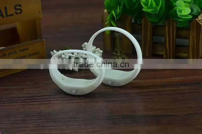 2016 Hot New Products Pre-Programmed Sound Reactive Wristbands For Circulation,led bracelet