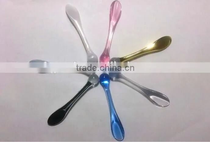 Acrylic cosmetic mask spoon