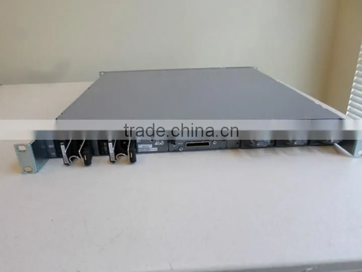 EX4550-32F-AFO EX4550, 32-port 1/10GbE SFP+ converged switch, 650 W AC PS, port side to PSU side airflow