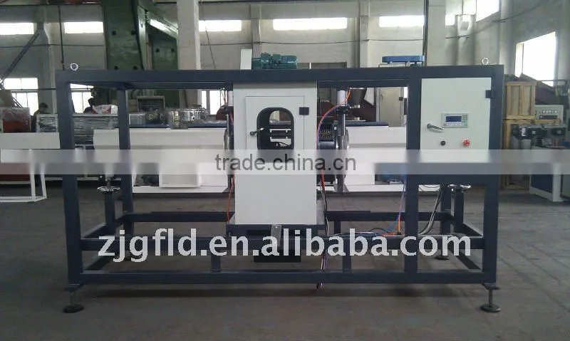Plastic Pipe Cutting Machine