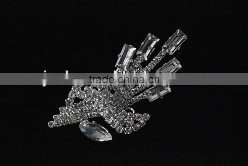 Most charming rhinestone crystal brooch for decoration in Yiwu