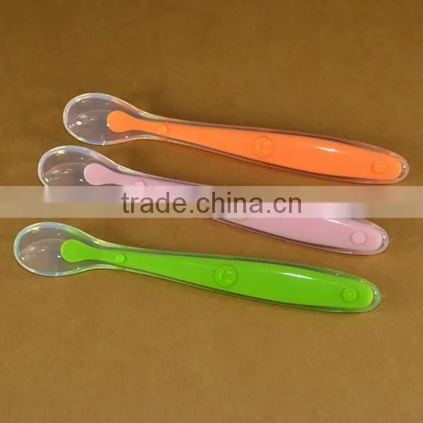 Hot silicone safe feeding spoon for baby