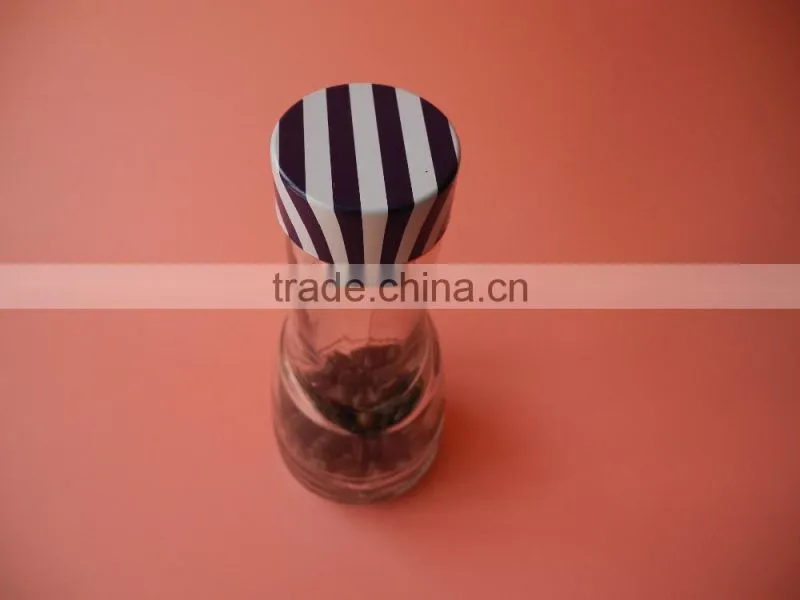 useful kitchen edible oil spice glass bottle with plastic cap spout lid