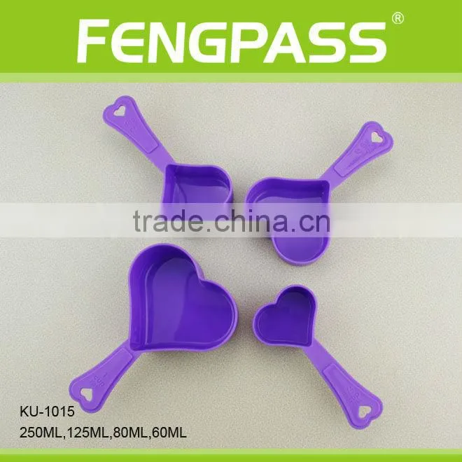 kids plastic spoons(88-90-101)
