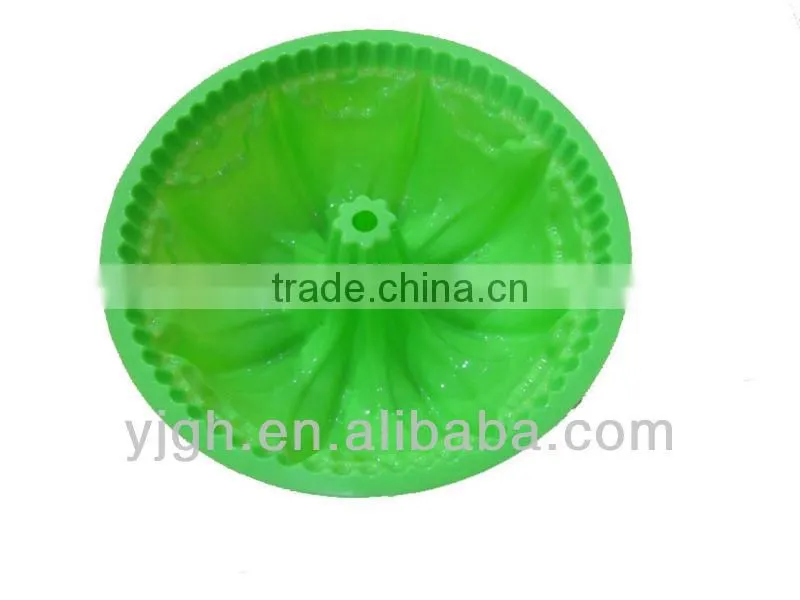 Beautiful rose shape silicone cupcake mold