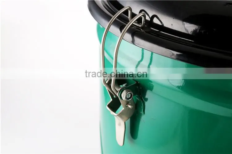 Pneumatic high-pressure lubricator