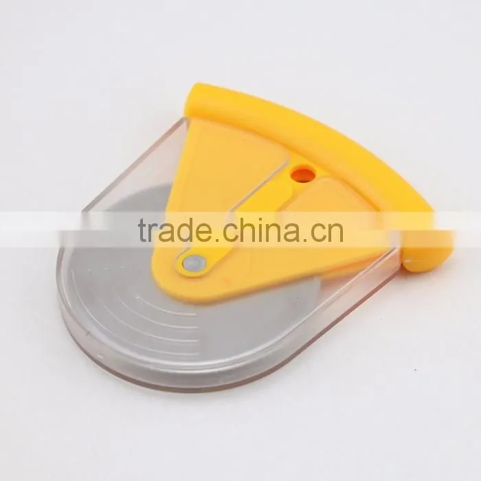 Colorful Stainless Steel Pizza Wheel Cutter with Cover