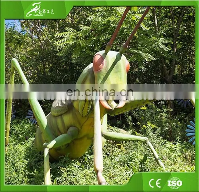 Fighting dinosaur model for outdoor playground equipment