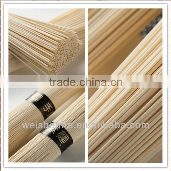 Dried tomato noodles