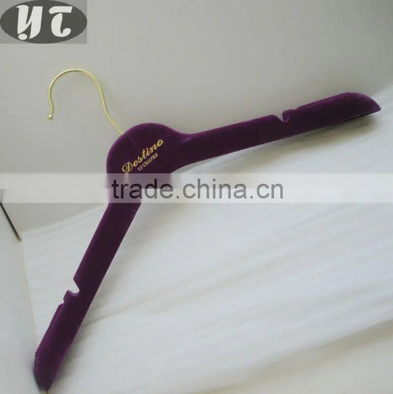 F84 velvet coated clothes hanger