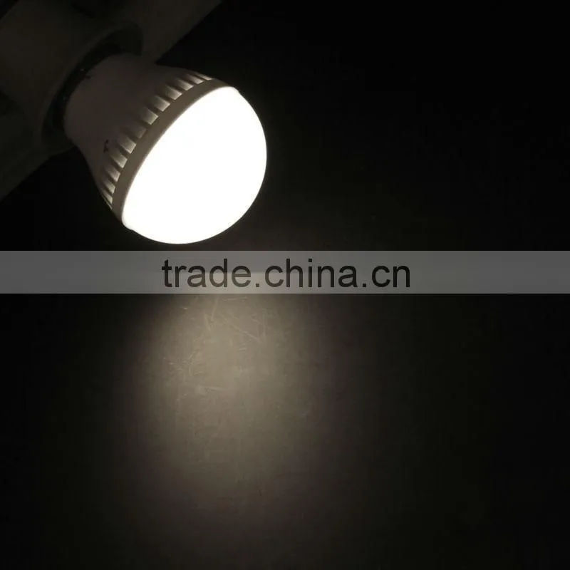 Hot sale! 3W LED Bulb E27 / B22 220V White/ Warm White Light Energy-saving Bulb for Home / Commercial Use