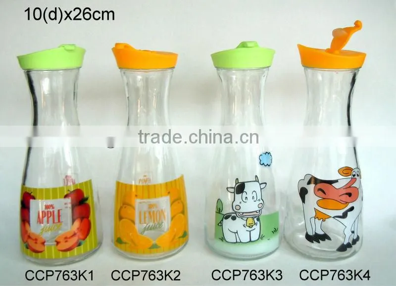 CCP862 glass milk bottle with embossed deisgn