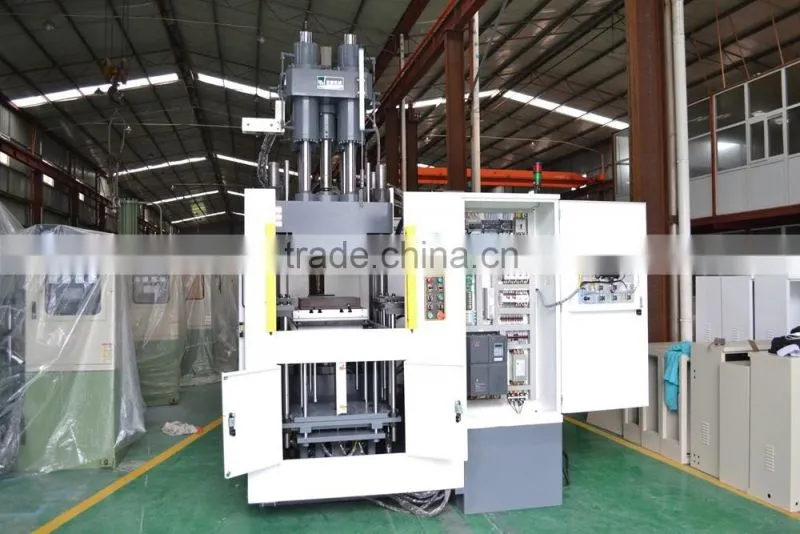 Vertical Single Station 2000CC Rubber Injection Molding Machine