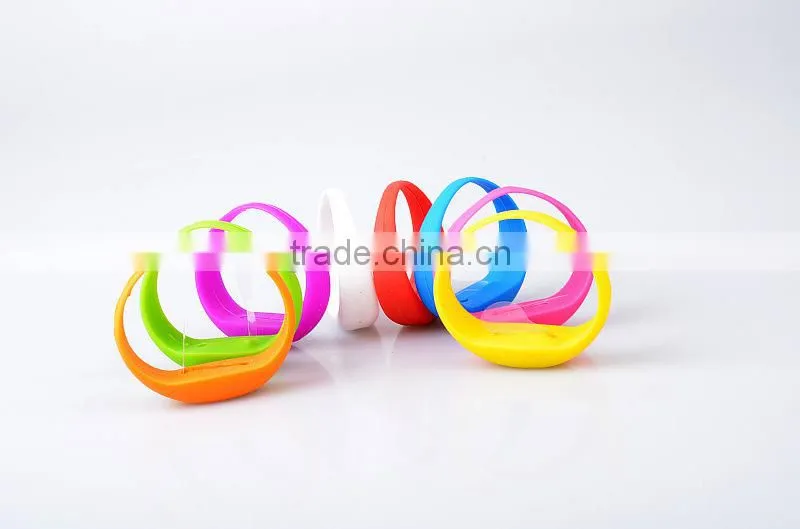 2015 Hot Sell Baseball Silicone Bracelets , Silicone Bracelets For Fundraising
