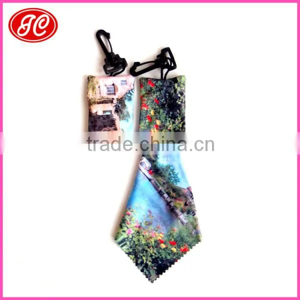 Key chain microfiber cleaning cloth key chain Suspension Microfiber Cloth with Key Chain