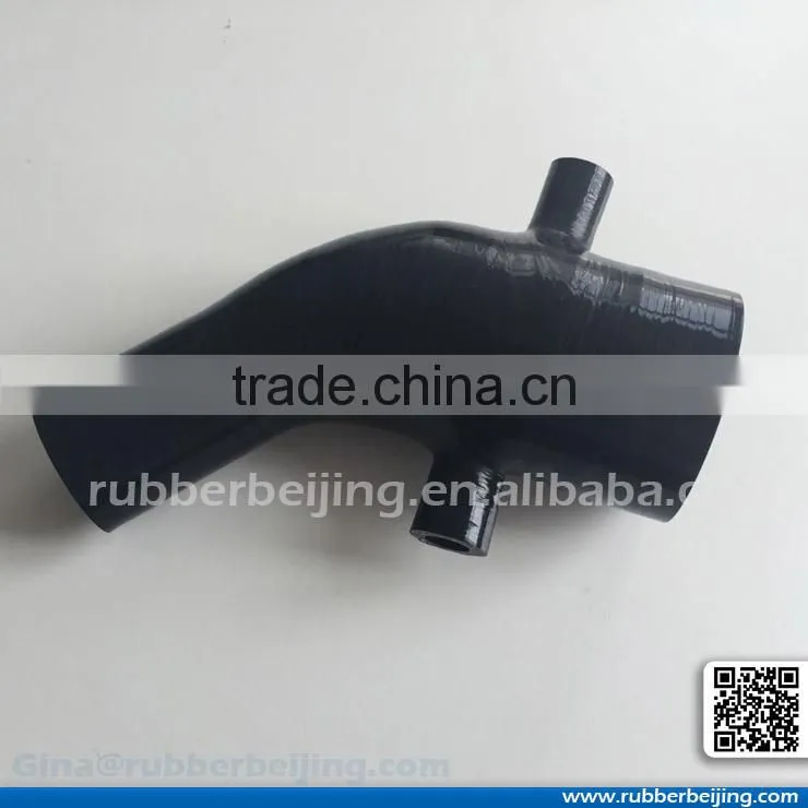 Silicone reducing hose coupling