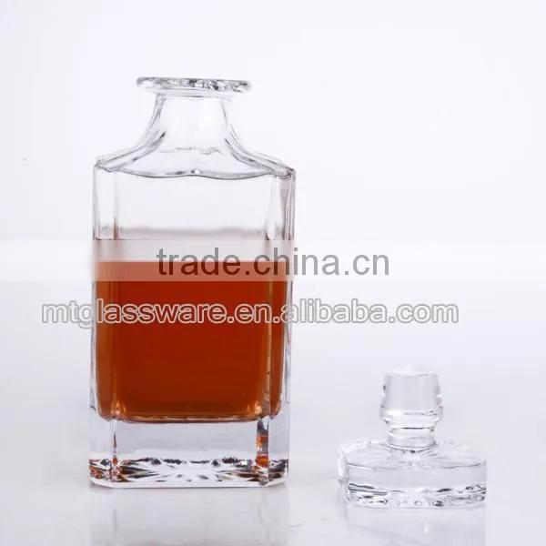 Whiskey Bottle and Whiskey glass Set