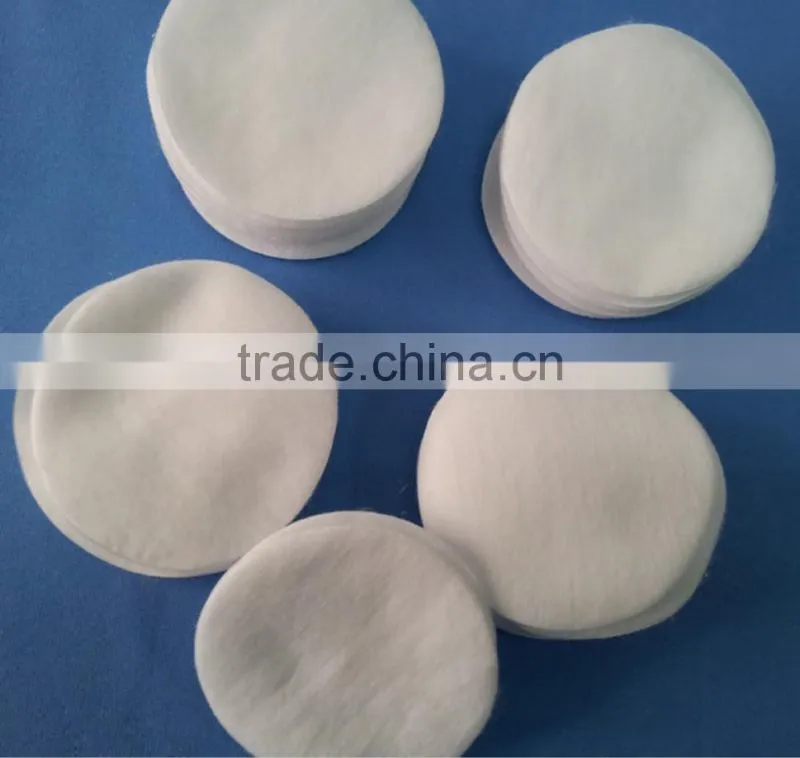 cosmetic pad in string bag