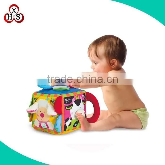 Kids funny fabric Musical Farmyard Cube toy with squeak inside