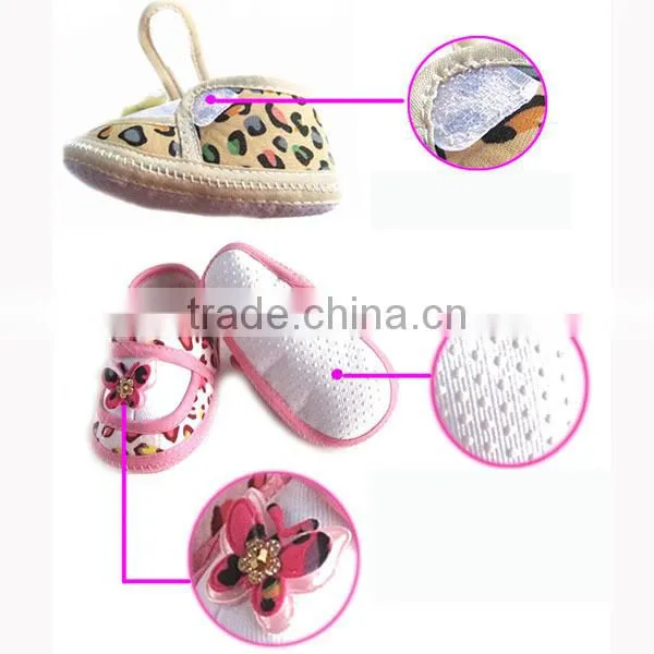 beautiful baby girl pre-walkler shoes