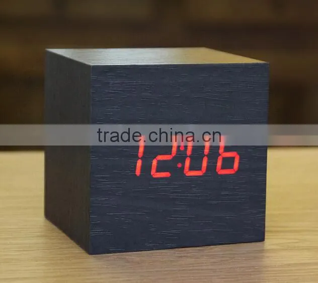 HOT digital home decor LED fashion wood clock with high quality