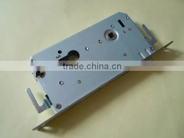 Door metal turn lock