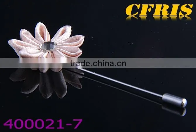 2016 New arriving coniferous flower with crystal inlaid lapel pins