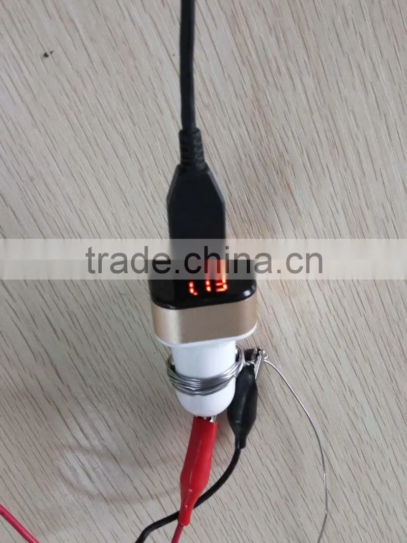 Cheap Wholesale white and silver Dual USB Car Charger for mobile devices customized mini Universal USB port