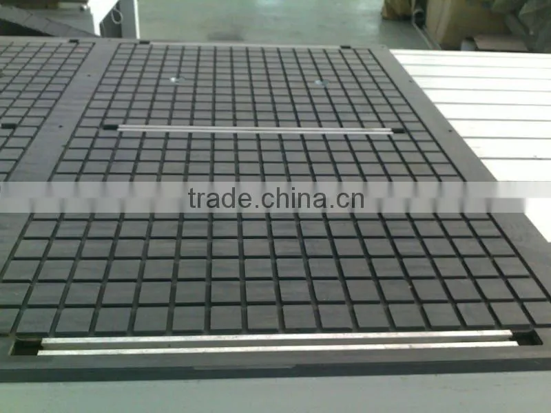 Disk auto-tool changer CNC machine center