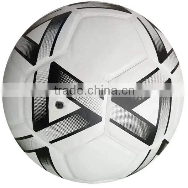 PVC laminated soccer ball wholesale /custom cheap seamless soccer ball