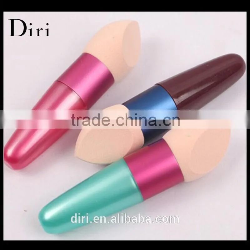 Women protable a good cosmetic concealer puff with sponge