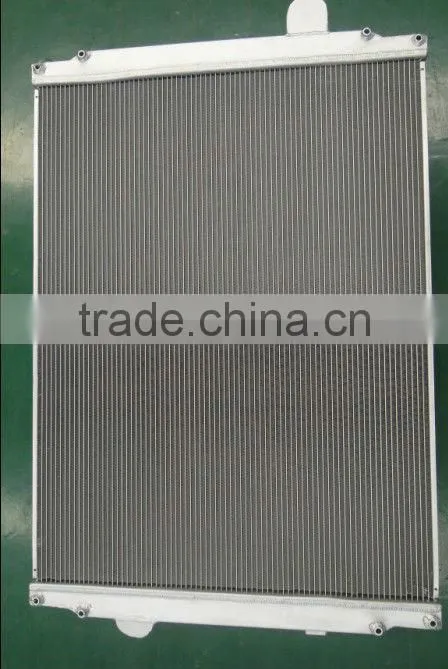 Aluminum radiator for heavy duty trucks Volve FH-12 truck spare parts