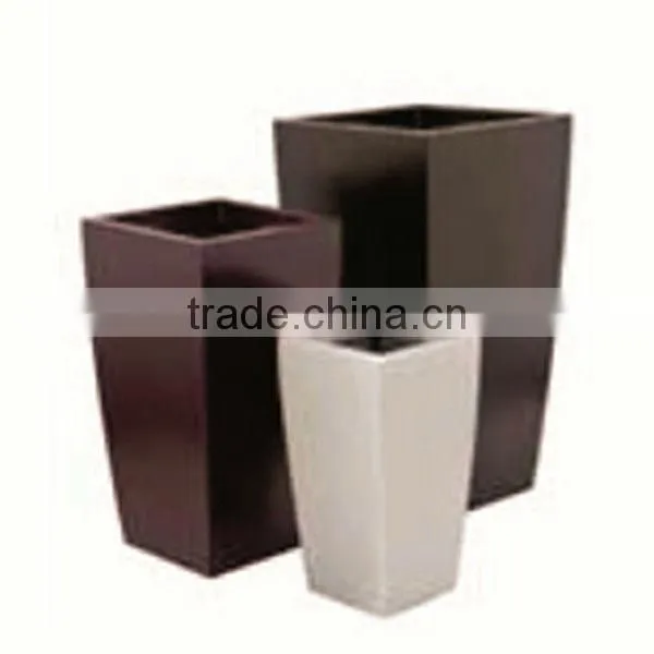 Ceramic finish flower pot and tree planters for garden