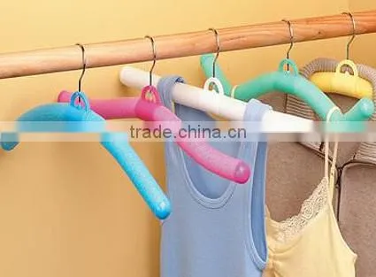 Bendable Foam Hanger
