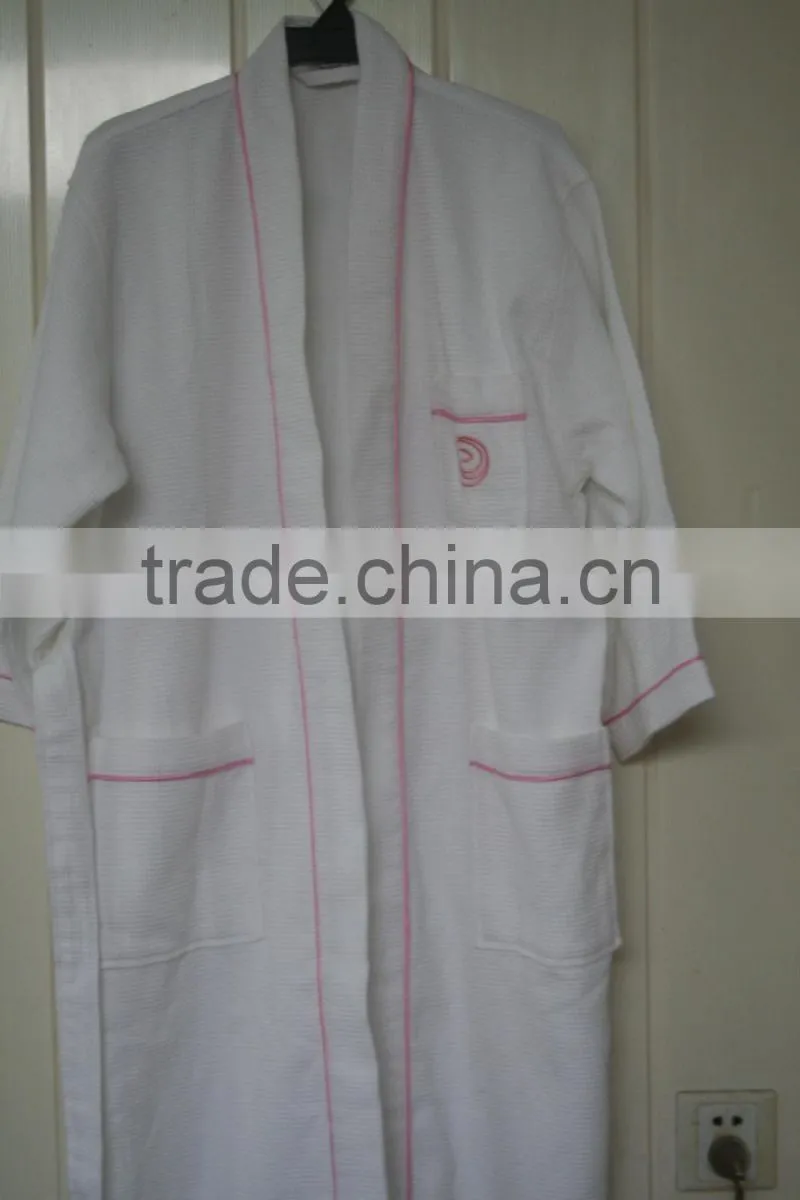 100% cotton white waffle bathrobe for hotel