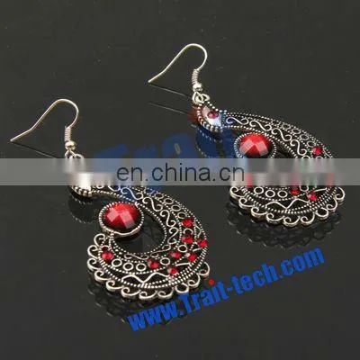 Wholesale without MOQ ! Hanging Skull Ear Cuff