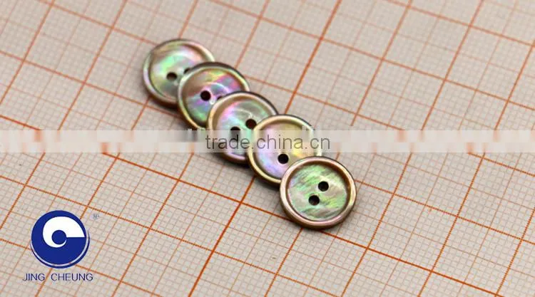 customized natural conch shell decoration button for dress