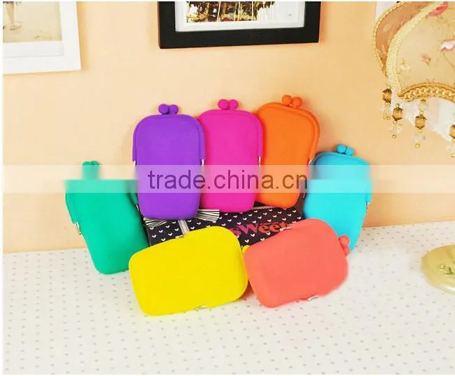 2015 Hot selling Silicone rubber cosmetic bag/colorful cosmatic bags