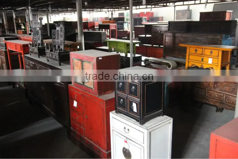 China Jingde Ceramic Vase Supplier For Retail Selling