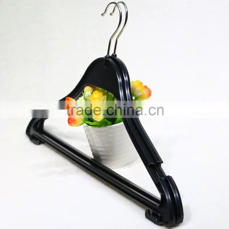 Bulk black plastic suit hanger for hotel
