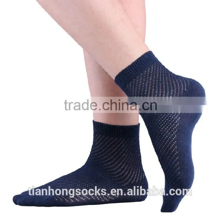 Blue breathable mesh men cotton socks wholesale