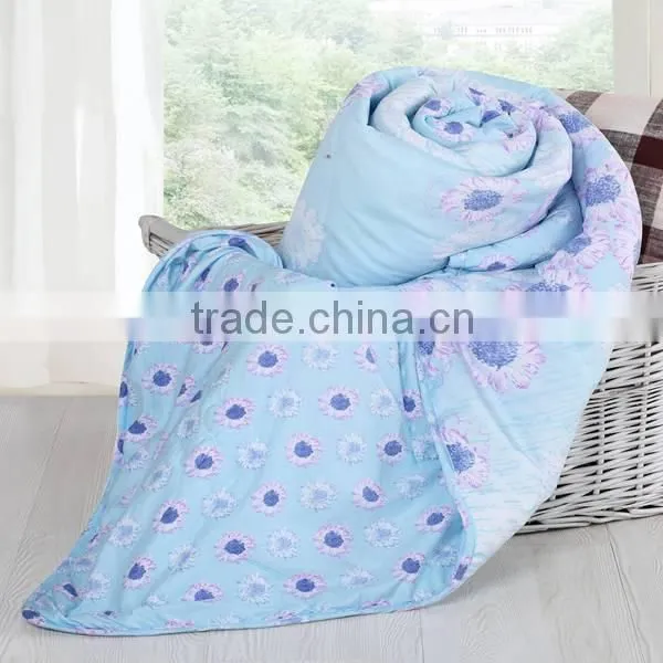 high quality cheap 100% polyester summer quilt in yiwu